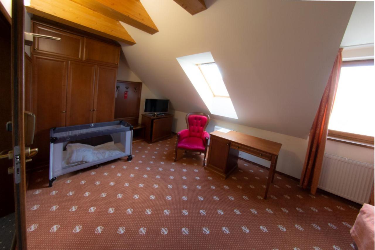 Hotel Hradna Brana Bratislava Exteriér fotografie